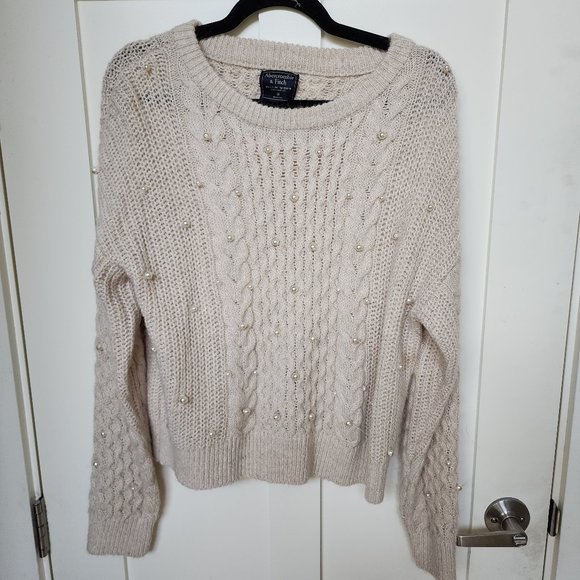 Abercrombie & Fitch Sweaters - Abercrombie & Fitch beaded sweater